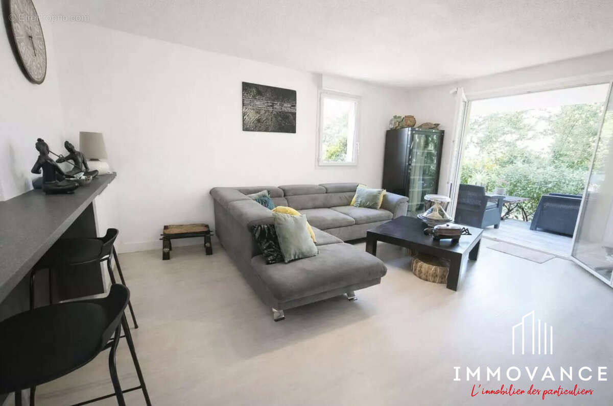 Appartement à LATTES