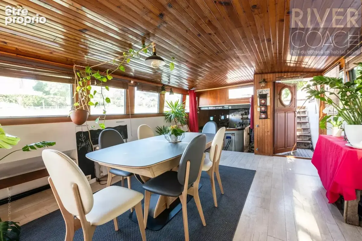 Vivre autrement : belle péniche navigante avec 4 chambres et terrasse à Saint-Maur - photo 10