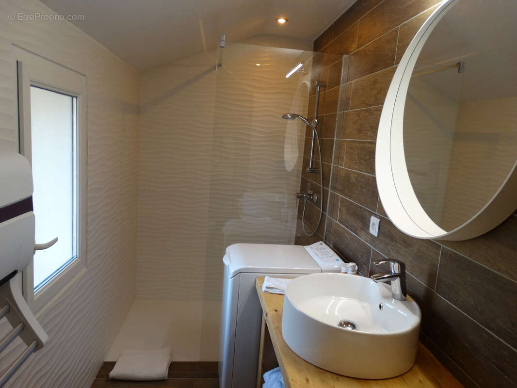 Maison à GREOUX-LES-BAINS