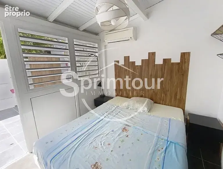 Marina Saint-Francois - Appartement T3 meublé en rez-de-chaussée avec piscine - photo 7