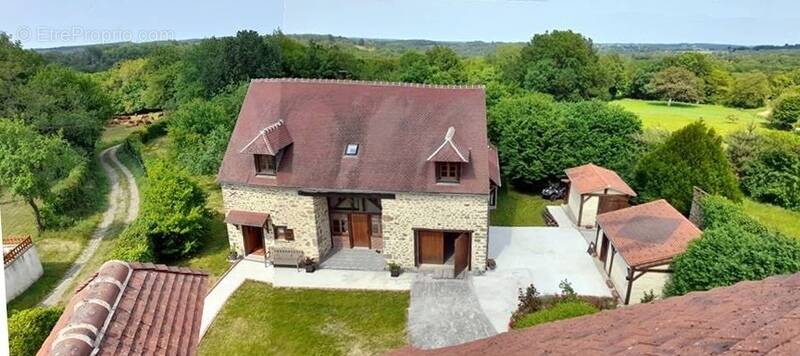 Maison à CROZANT