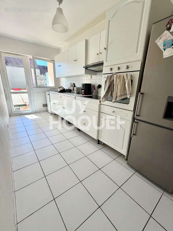 Appartement à MENNECY