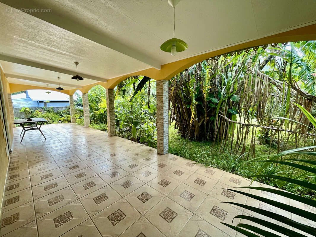 Maison à SAINT-JOSEPH