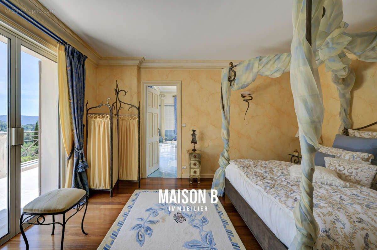 Maison à ROQUEVAIRE