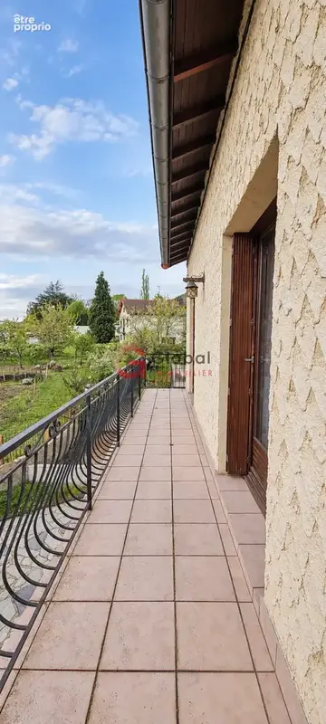 Sayat (63530). Maison de 130 m2 avec T1 indépendant. - photo 6