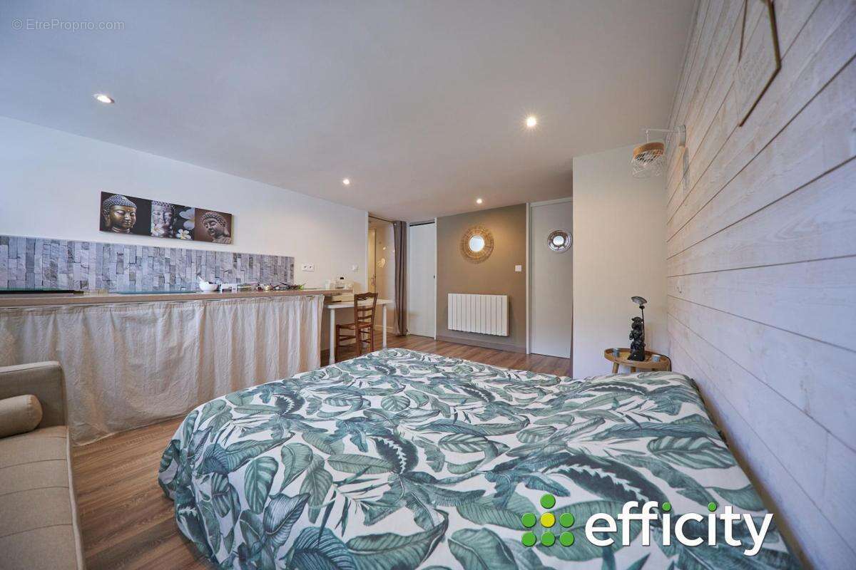 Maison à LES PONTS-DE-CE