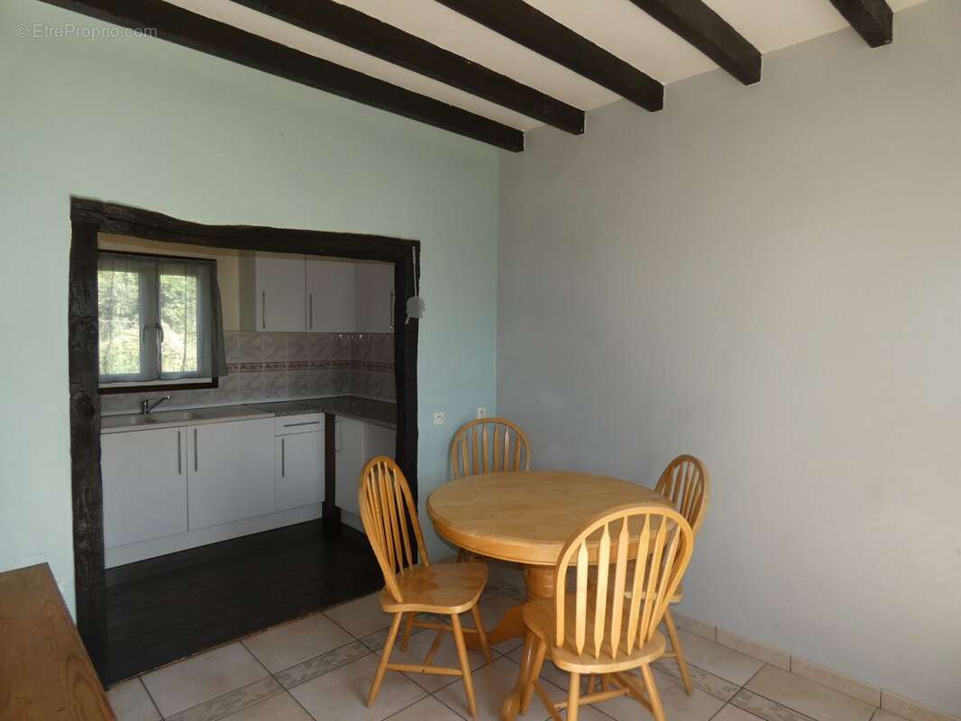 Maison 69 m² à Saint-Pardoux-Les-Cards  - photo 5
