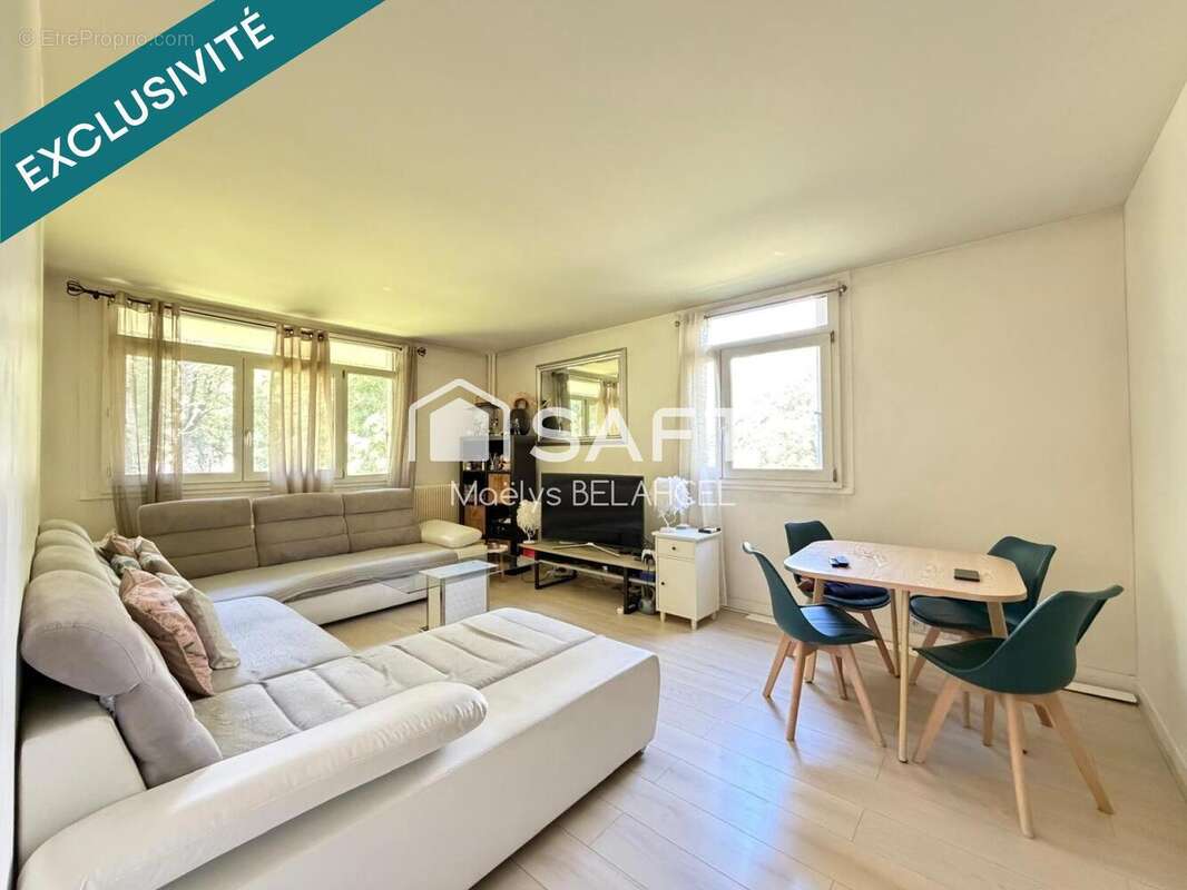 Photo 2 - Appartement à RIS-ORANGIS