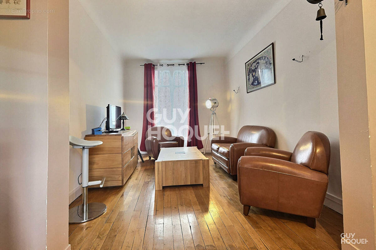 Appartement à MAISONS-ALFORT