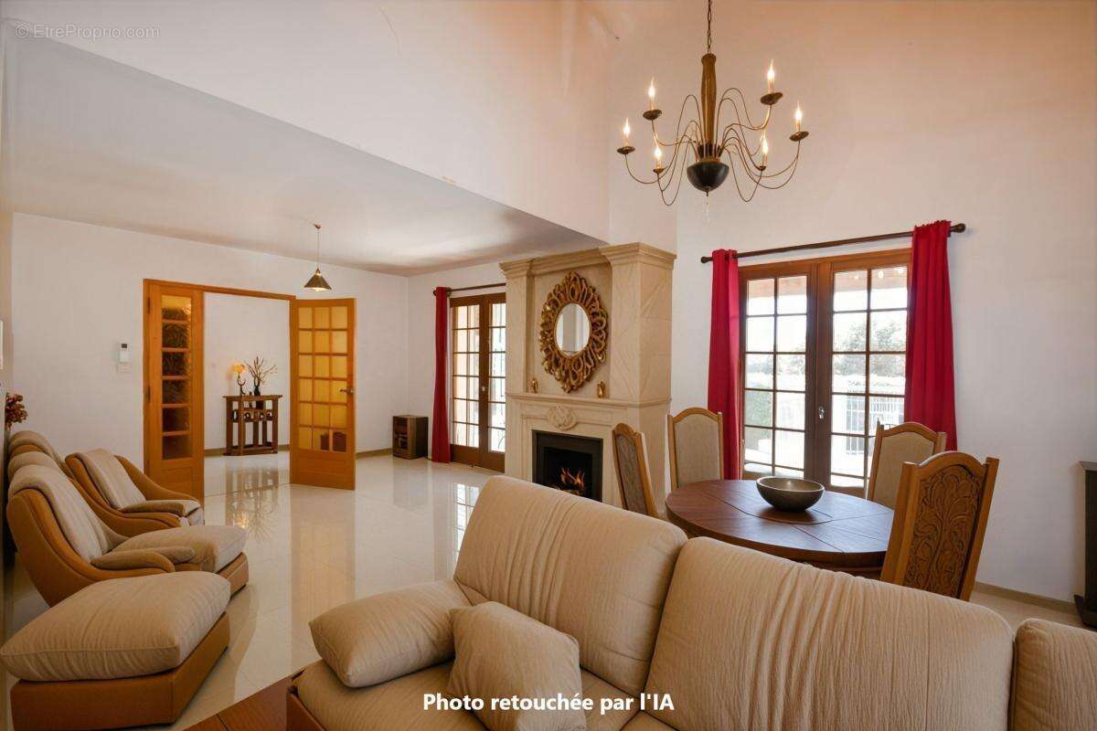 Maison à VERS-PONT-DU-GARD