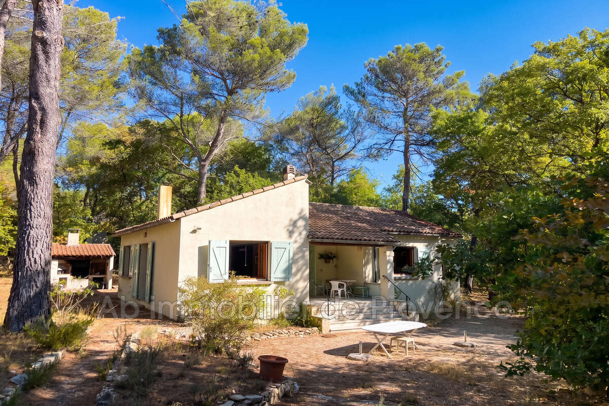 Maison à ROGNES