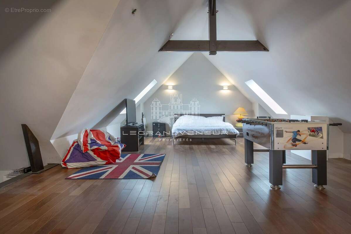 Maison à FONTAINEBLEAU