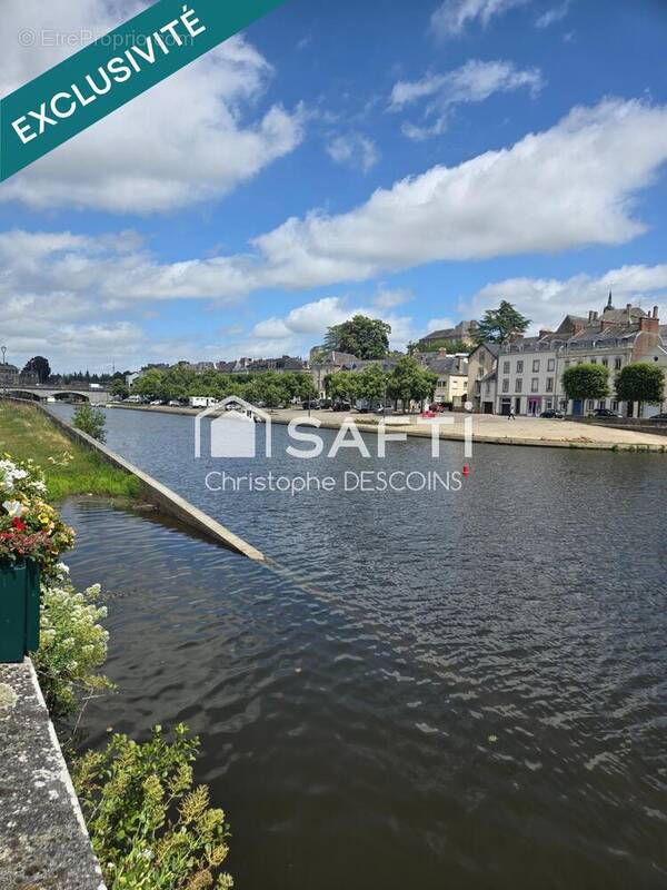 Photo 1 - Commerce à MAYENNE