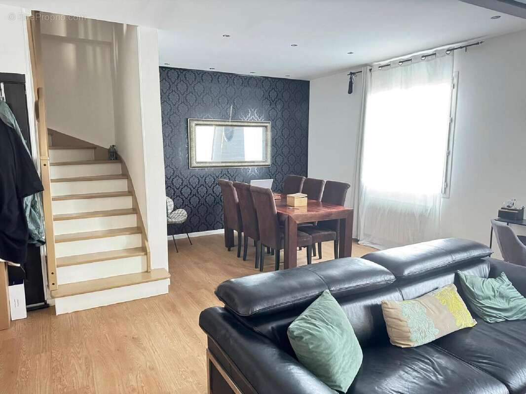 Photo 2 - Maison à SAINT-DENIS