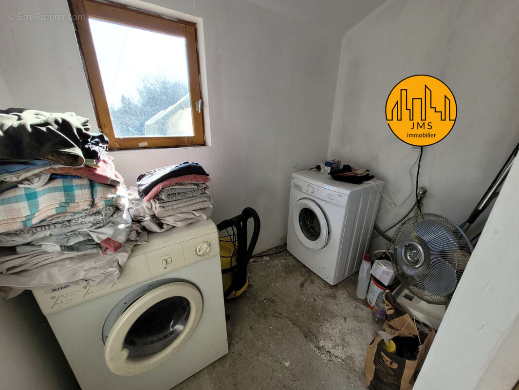 Maison à CHATEL-DE-NEUVRE