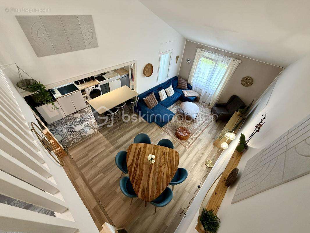 Appartement à COURCOURONNES