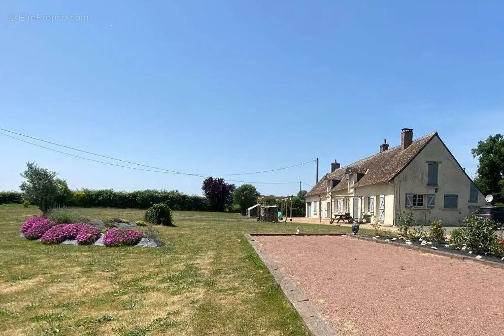 Maison à PONTVALLAIN