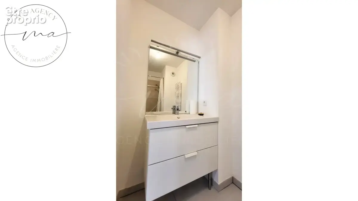 Bel appartement T2 récent centre de sète avec parking privé - photo 14