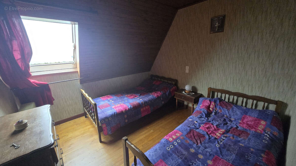 Maison à SAINT-JULIEN-LE-PELERIN