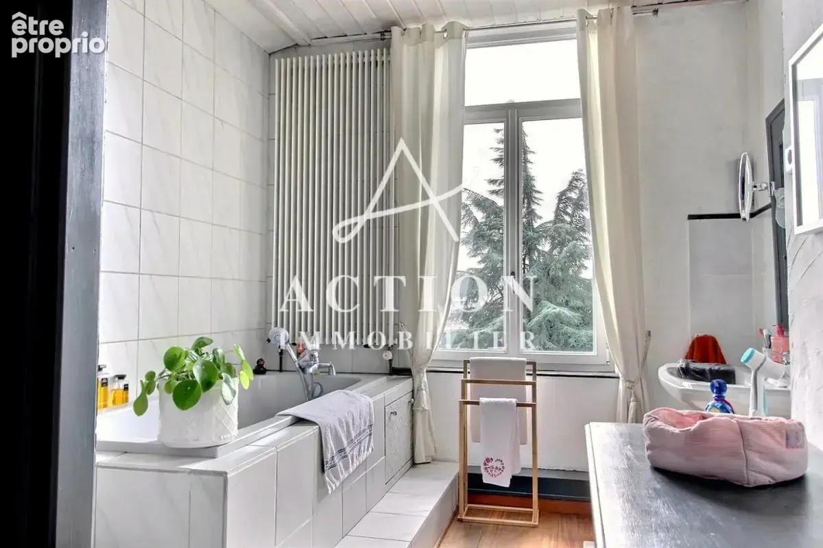 Appartement 183 m2, 4 chambres dans Hôtel particulier  Place de la Victoire - photo 8