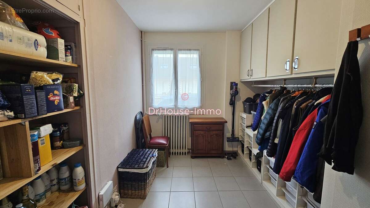 Maison 207 m² à Le Mans  - photo 11