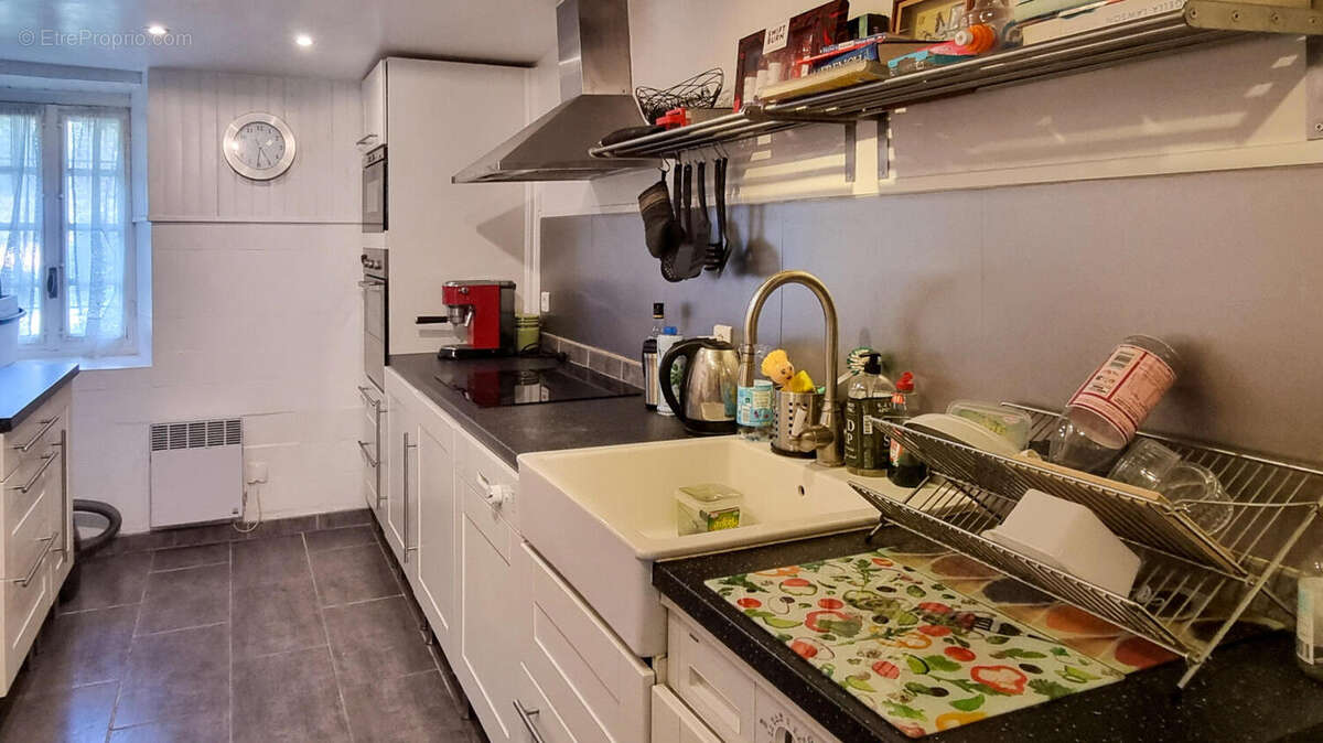 cuisine 2 - Maison à PEYREFITTE-DU-RAZES