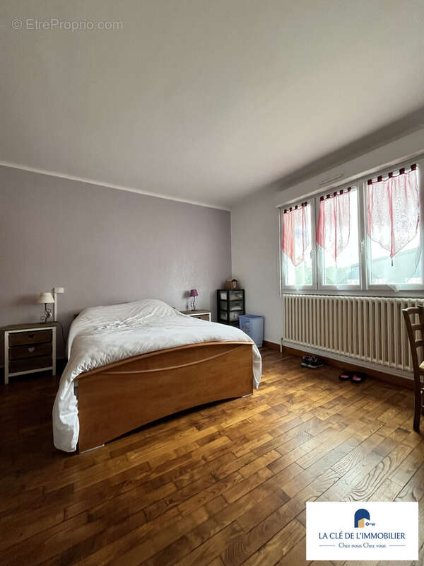 Maison 107 m² à Quemeneven  - photo 6