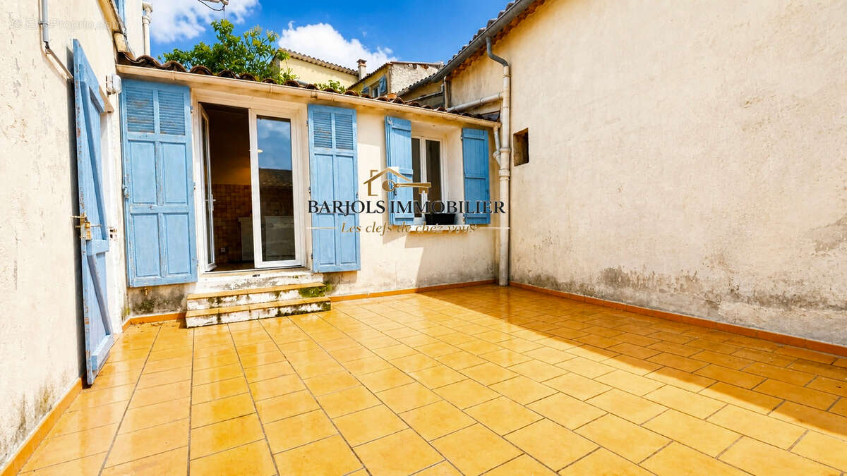 Maison terrasse et garages - photo 16
