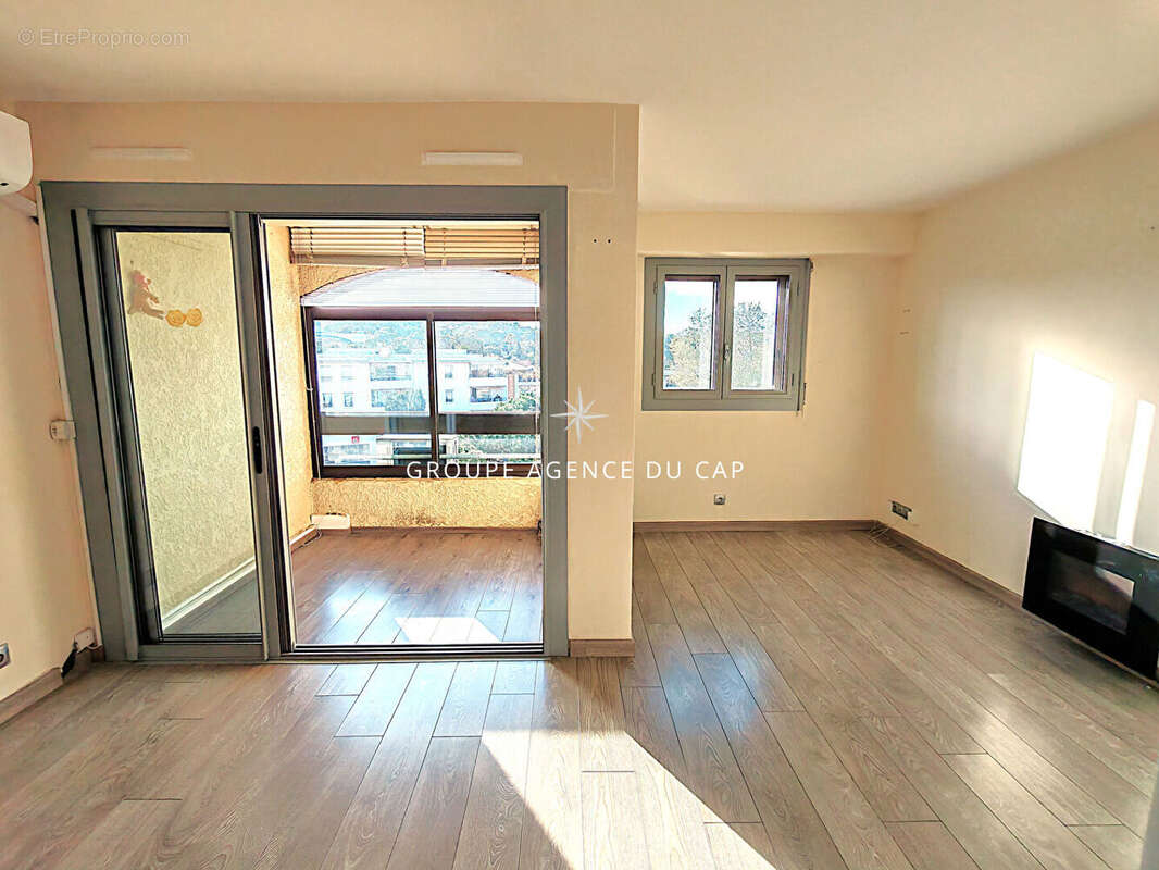 A vendre - appartement 2 pieces centre ville - 200m de la mer - garage en option - saint aygulf - photo 8