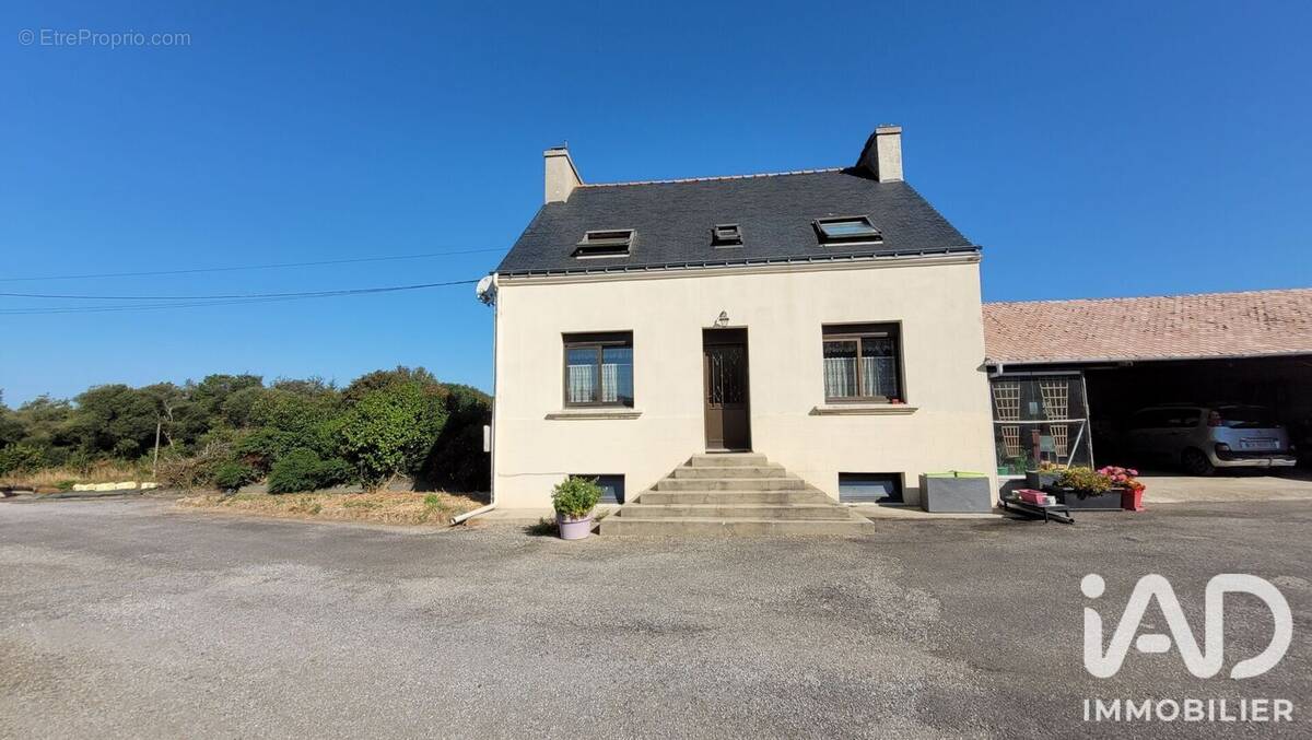 Photo 1 - Maison à ROUDOUALLEC