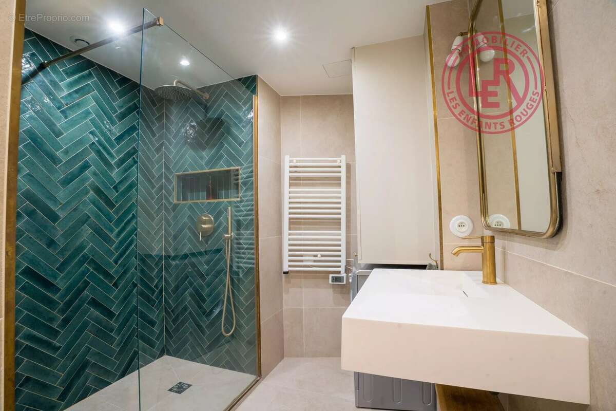 Appartement à PARIS-10E