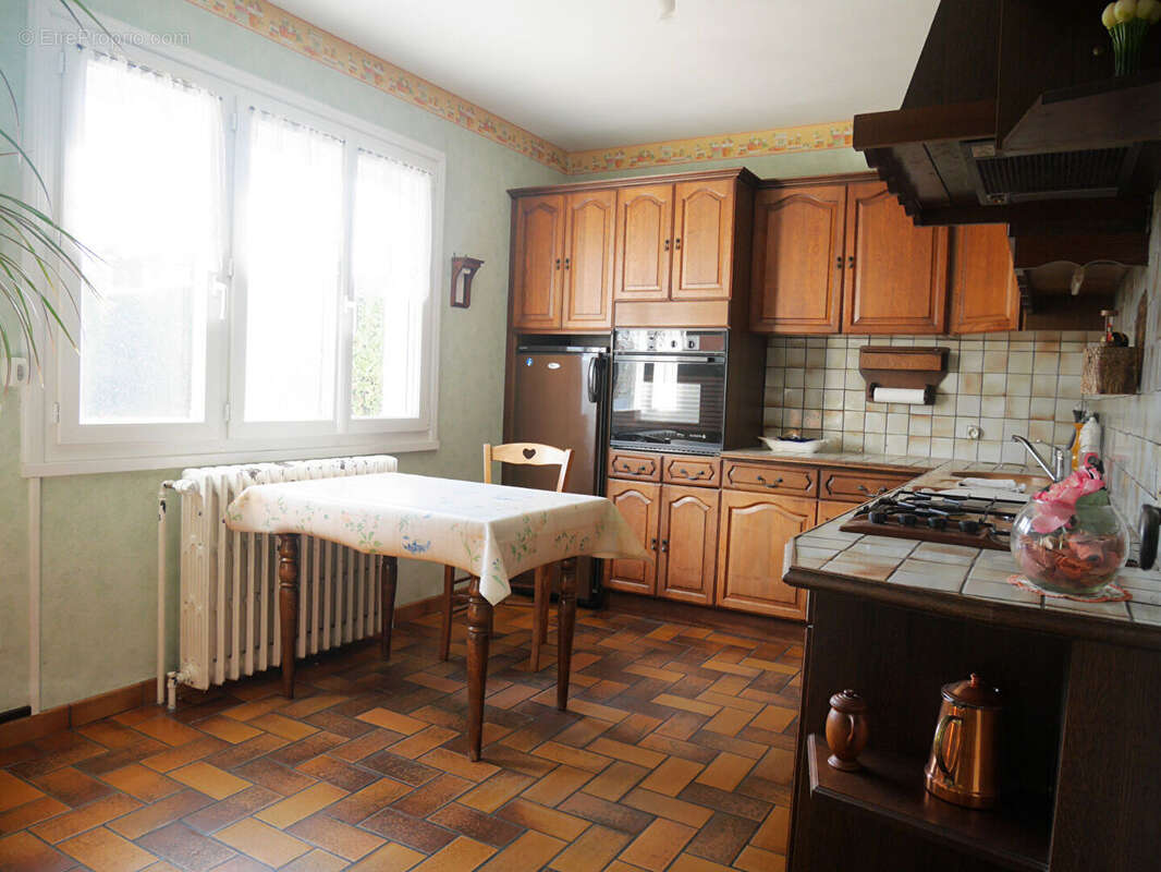 Maison à SAINT-PIERRE-DE-VARENGEVILLE