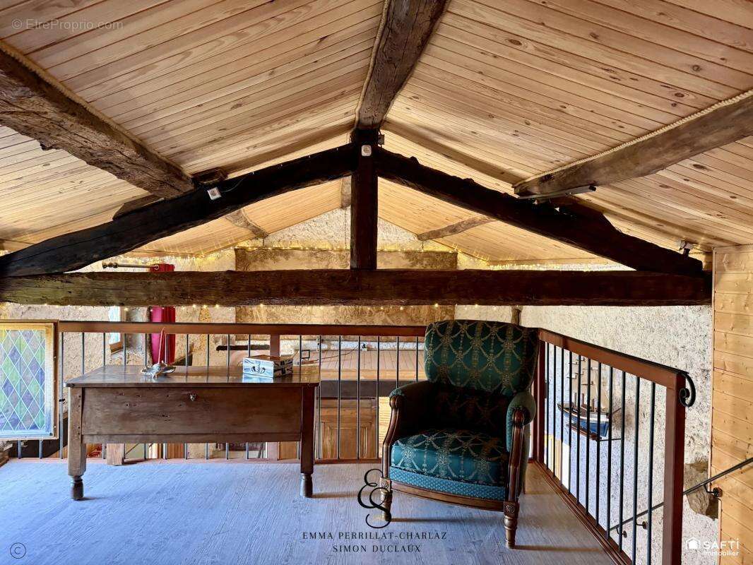 Maison de 5 pièces de 132 m² à Quintenas - photo 6