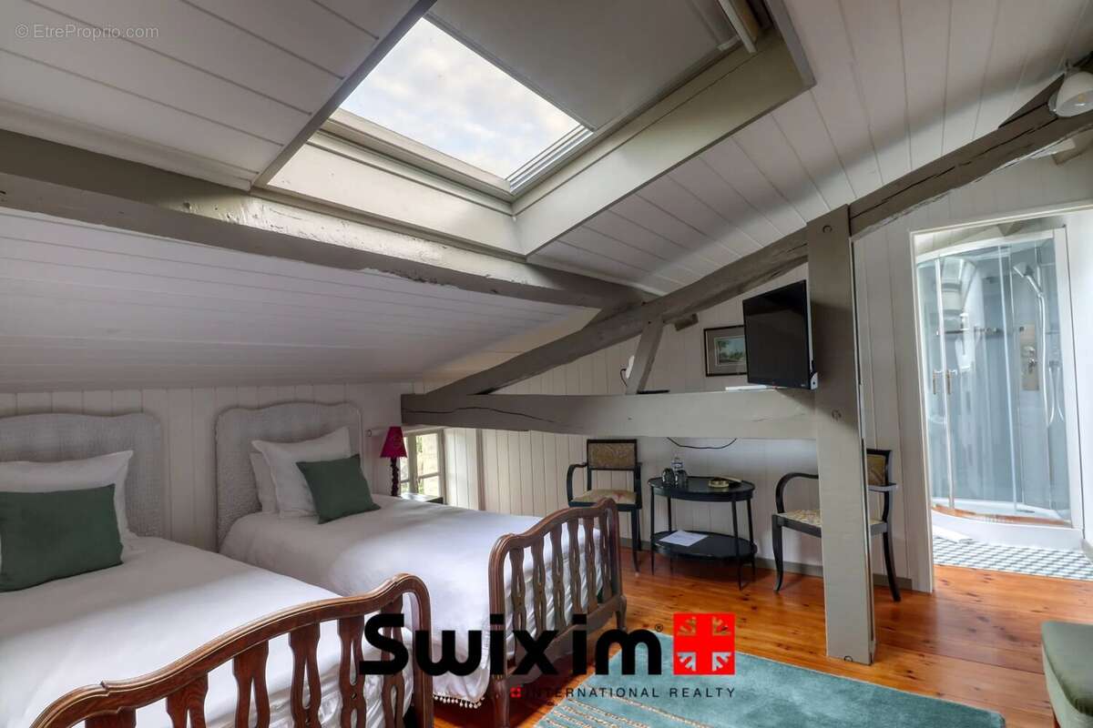 Maison à SAINT-ESTEPHE