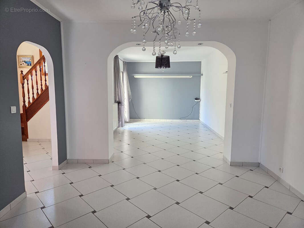 Maison à SAINT-QUENTIN