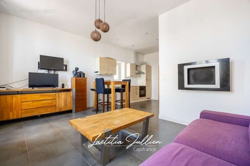 Appartement à MARSEILLE-8E