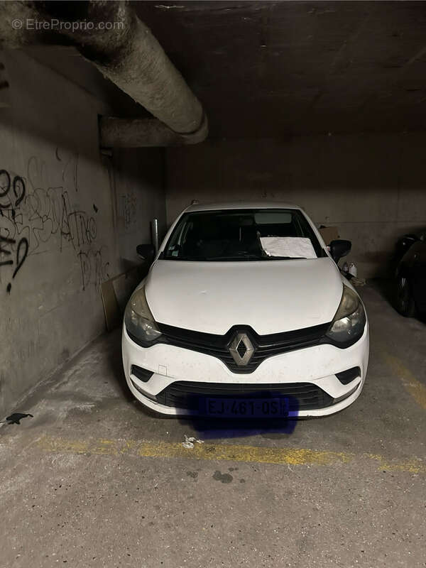 Parking à SARCELLES