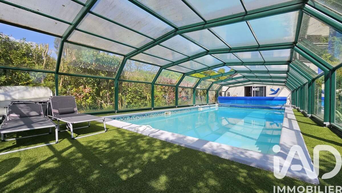 Maison 357 m² à Le Mesnil-Theribus  - photo 2