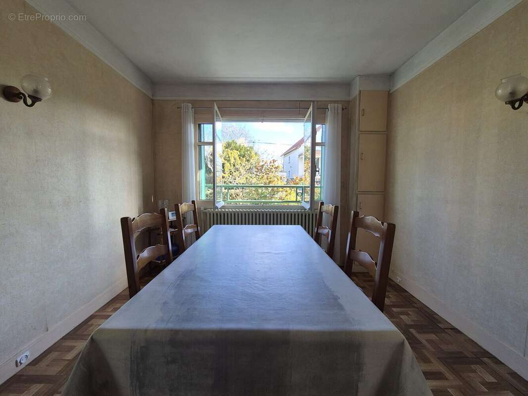 Maison à CHAMPS-SUR-MARNE