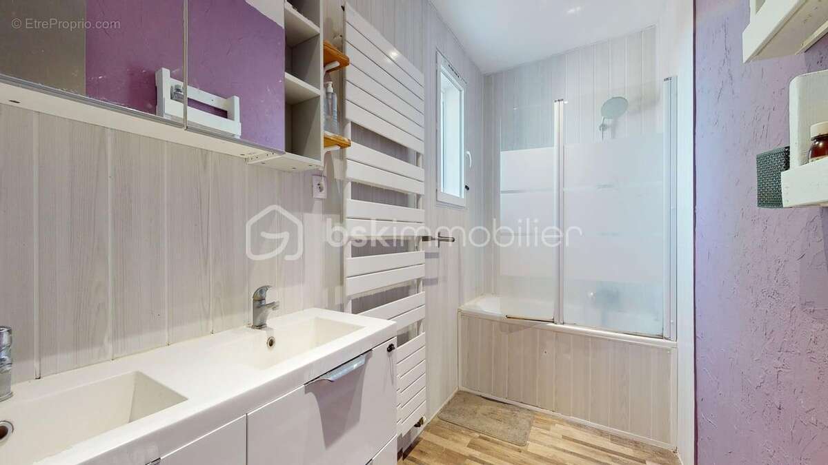 Maison à PONT-L'ABBE-D'ARNOULT