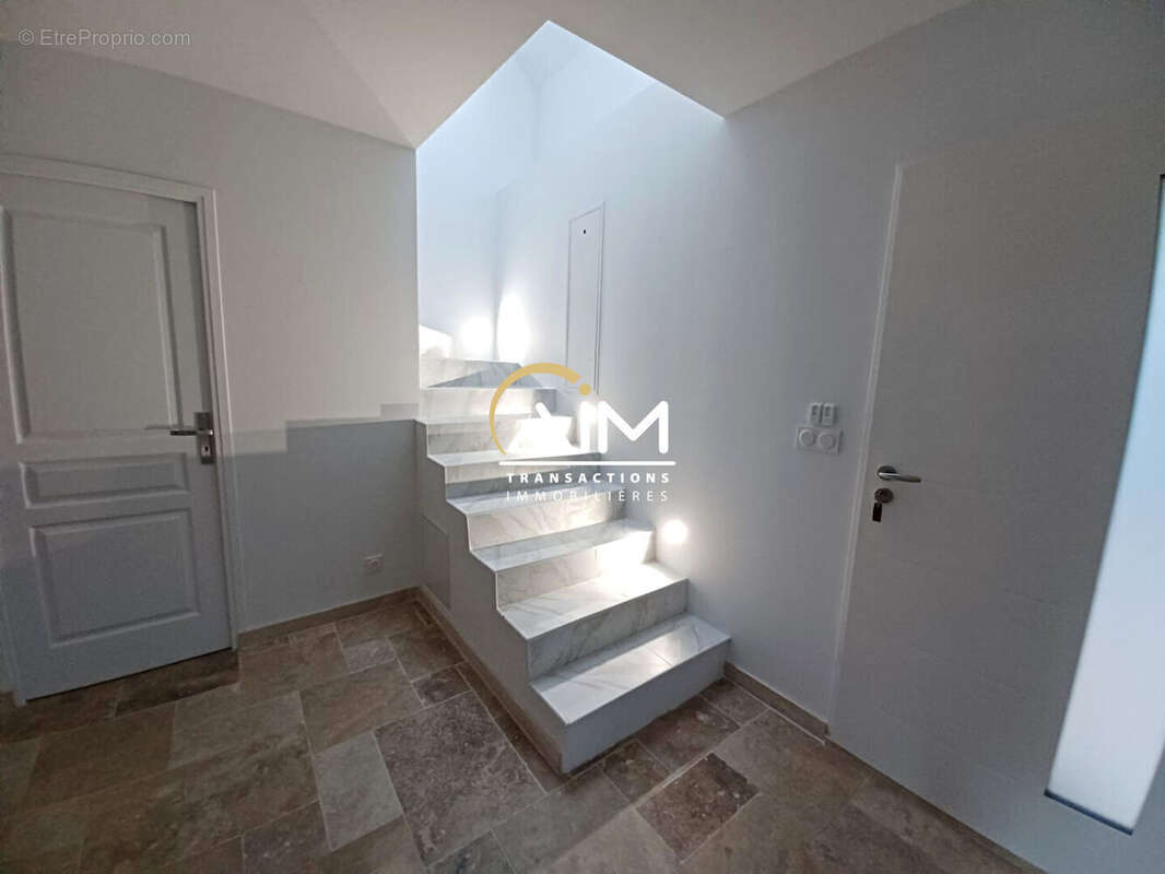 Maison à AZAY-SUR-CHER