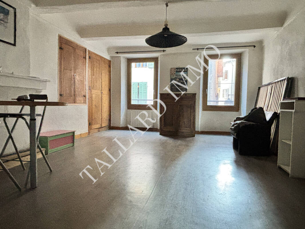 Appartement à TALLARD