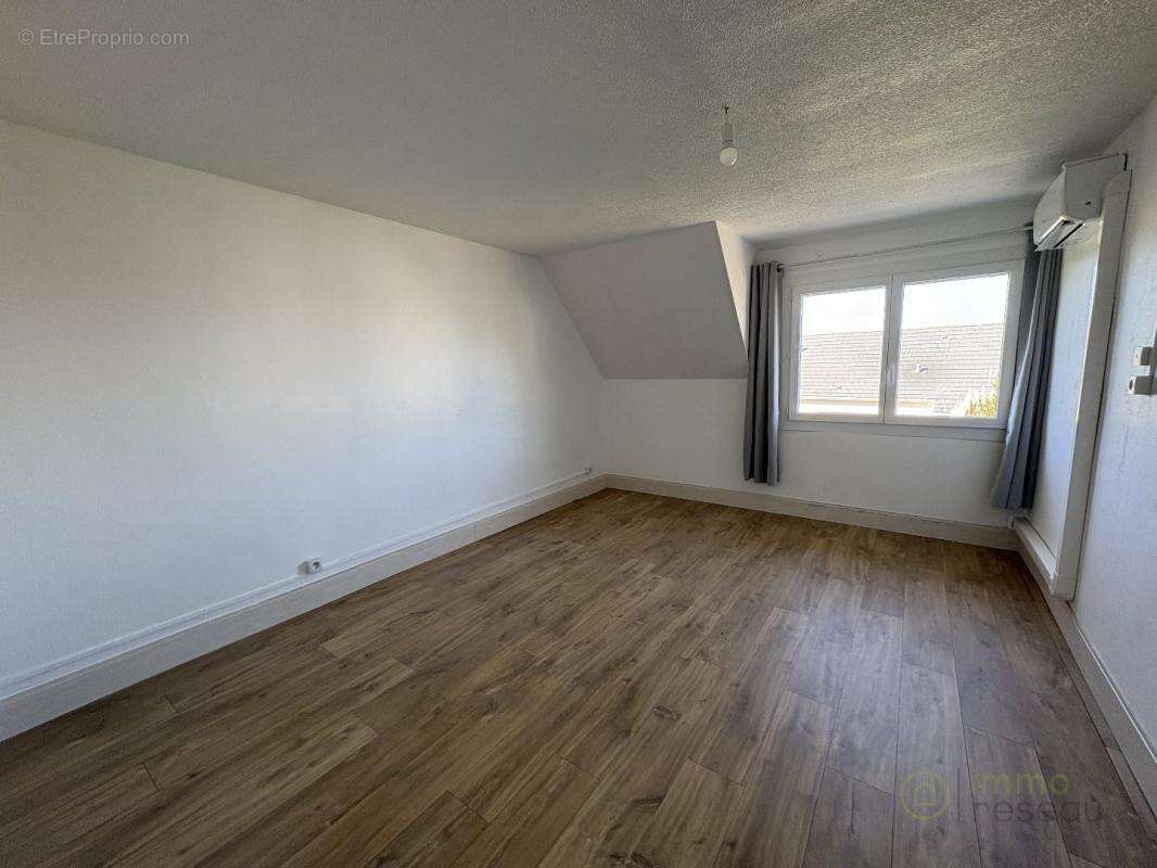 Maison à UMPEAU