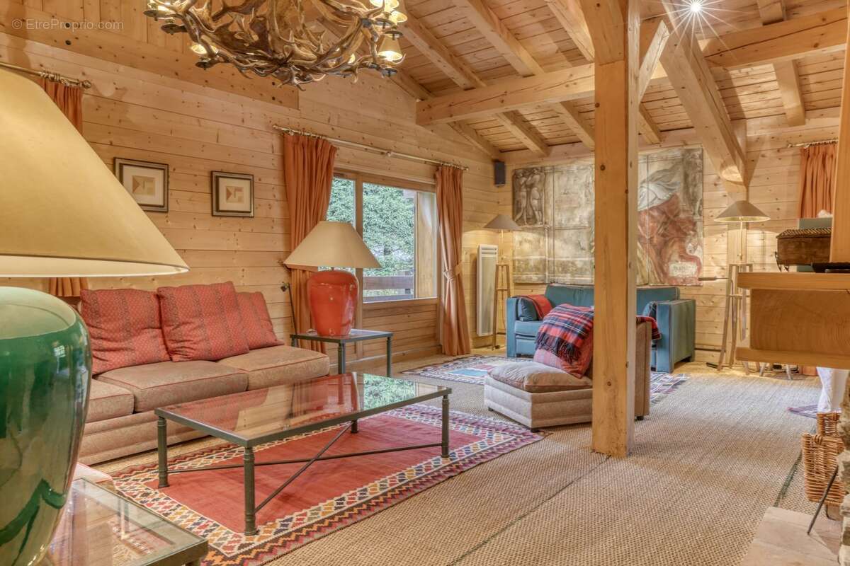 Appartement à DEMI-QUARTIER