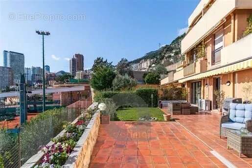 Appartement à ROQUEBRUNE-CAP-MARTIN