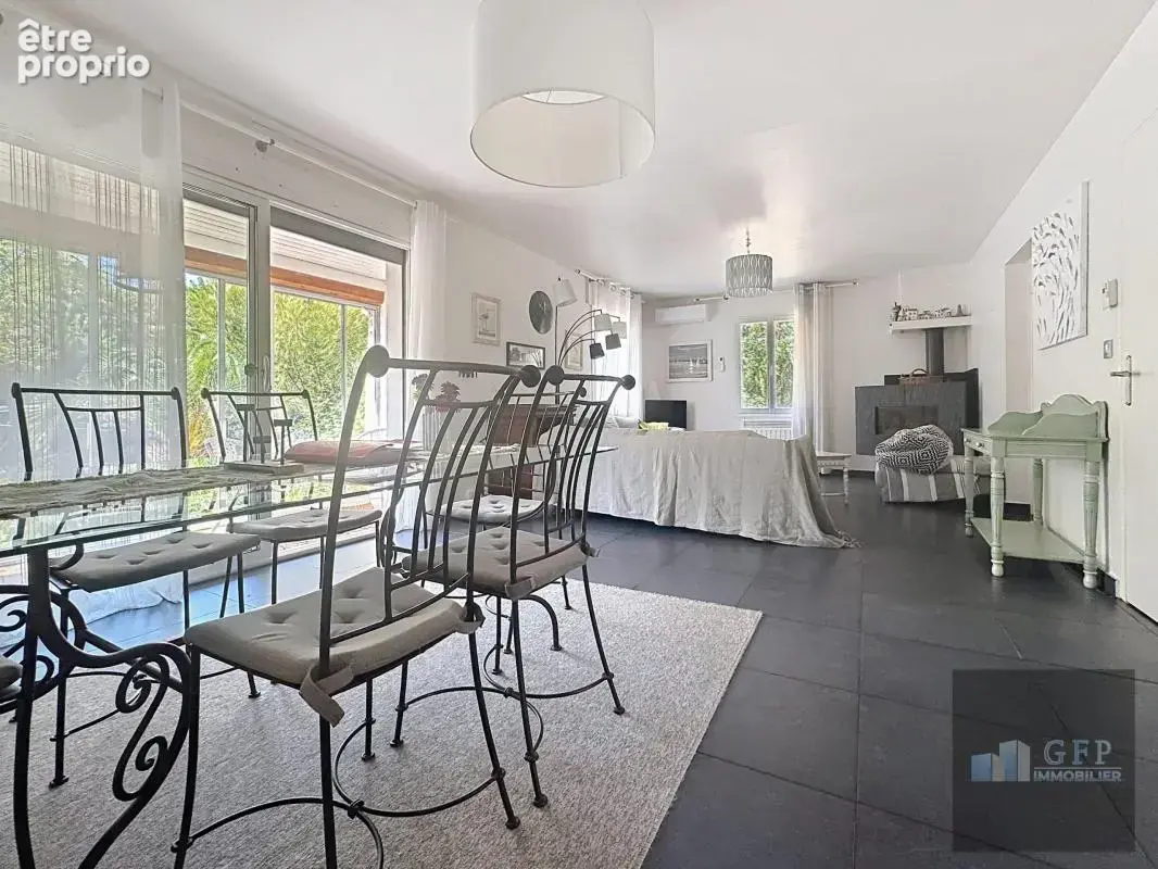 Villa familiale avec piscine sur 2 089 m² – Bormes-les-Mimosas - photo 4
