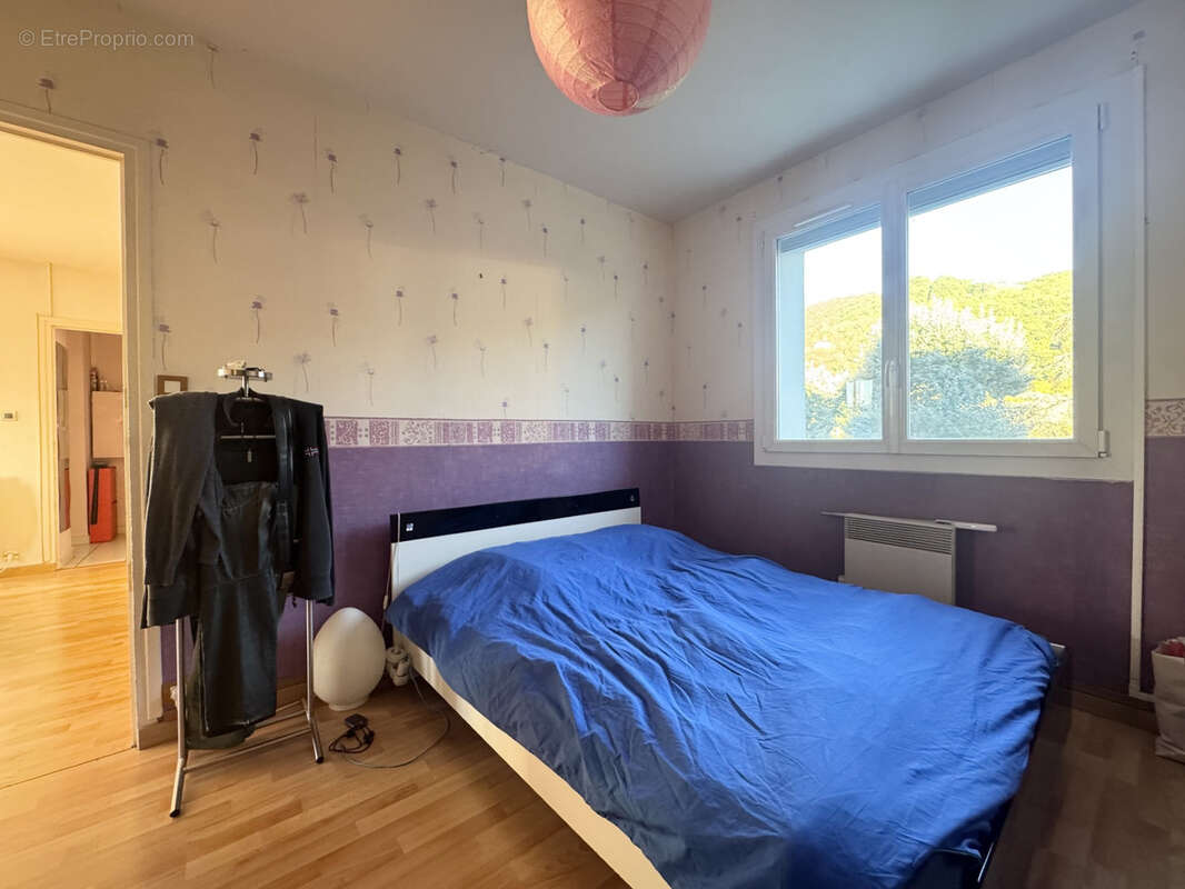 Appartement à SAINT-MARTIN-D'HERES