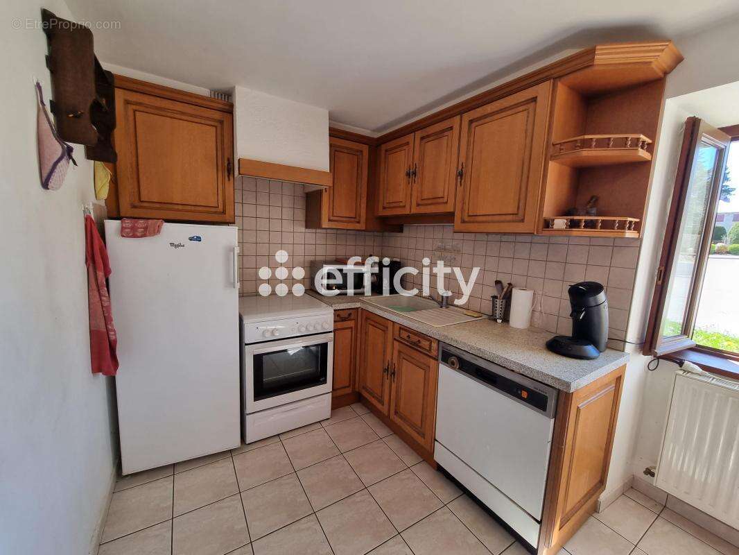 Maison à ALBARET-SAINTE-MARIE