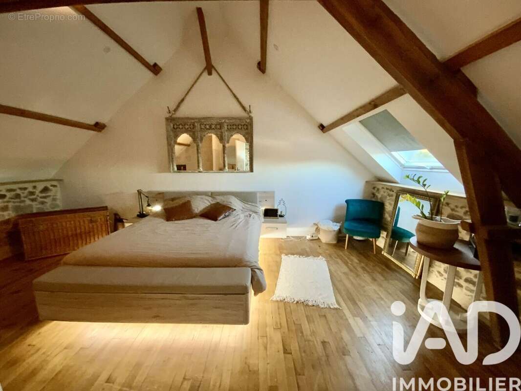 Maison 128 m² à Saint-Andre-Des-Eaux  - photo 4