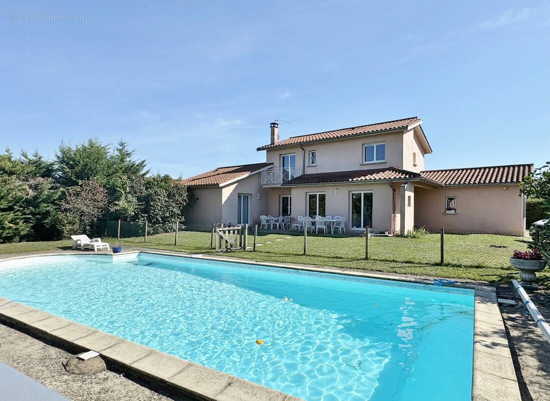 Maison à BRINDAS